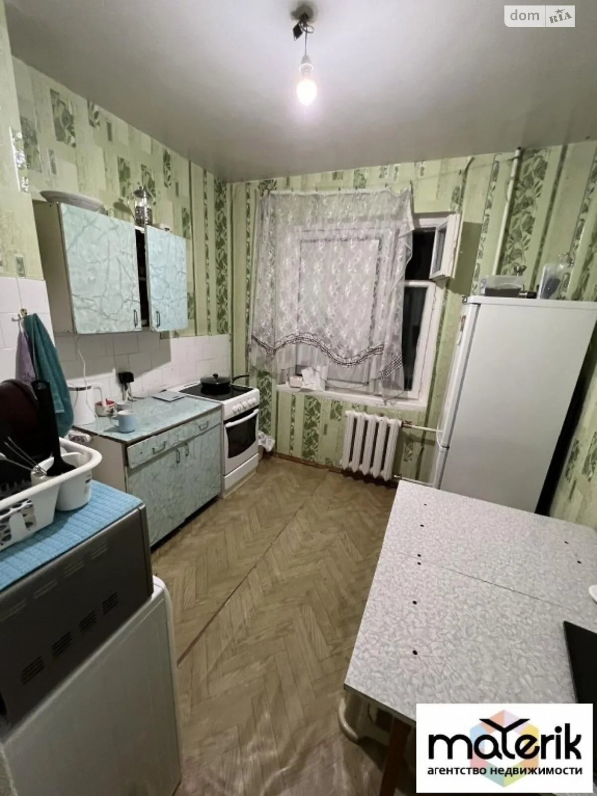 Продается 3-комнатная квартира 73 кв. м в Одессе, просп. Добровольского