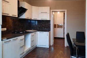 Продаж квартири, Івано-Франківськ, р‑н. Центр, Шевченка вулиця, буд. 47а