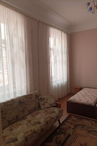 Сдается в аренду 2-комнатная квартира 45 кв. м в Черновцах, Украинская улица