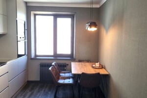 Продается 3-комнатная квартира 67 кв. м в Запорожье, Калнышевского улица