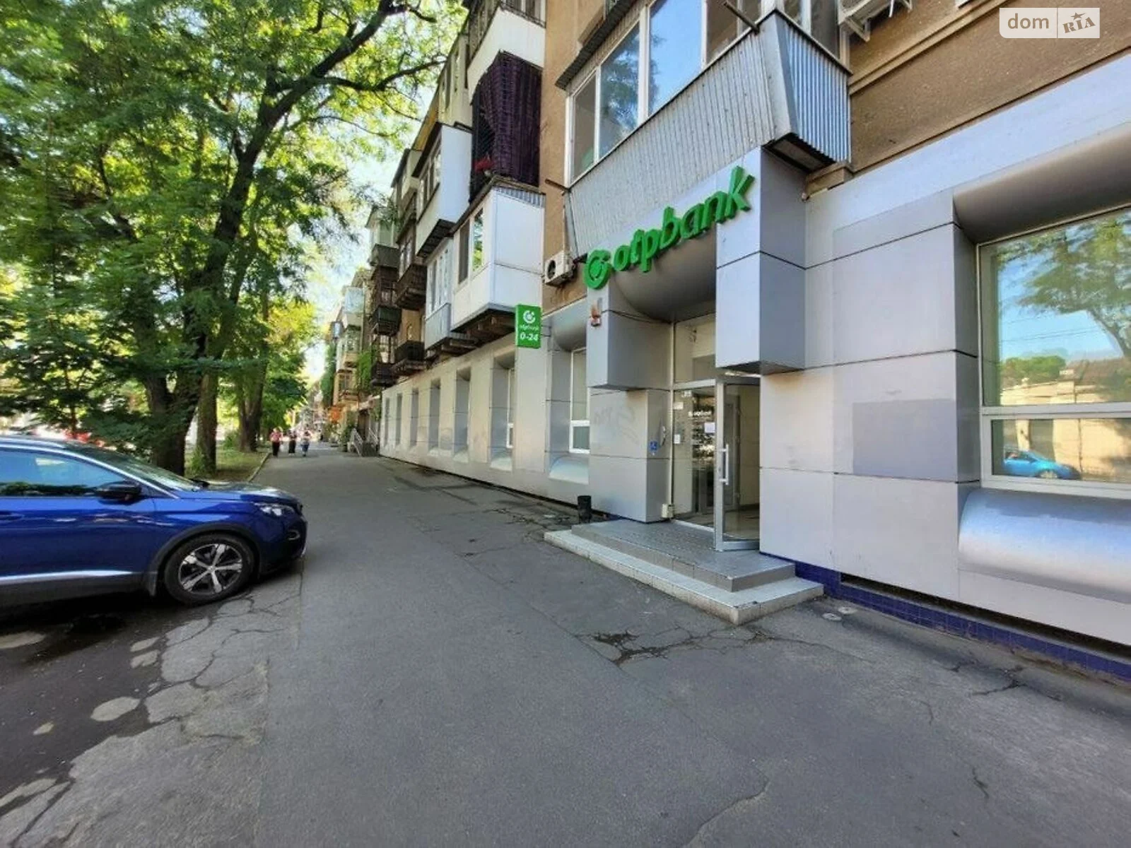 Продается объект сферы услуг 412 кв. м в 4-этажном здании, цена: 550000 $