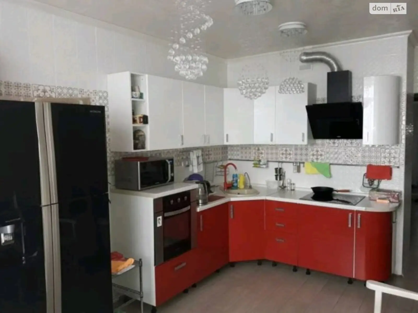 Продается 2-комнатная квартира 87 кв. м в Киеве, ул. Якуба Коласа, 2Б