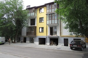 Продается 2-комнатная квартира 70 кв. м в Виннице, Сквозной переулок