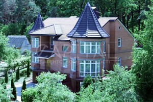 Продается дом на 3 этажа 480 кв. м с верандой, цена: 395000 $