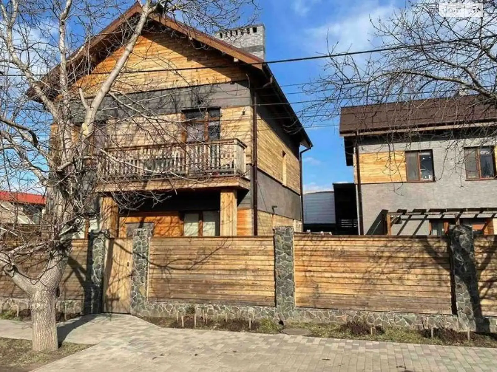 Продается дом на 2 этажа 120 кв. м с бассейном, цена: 249000 $