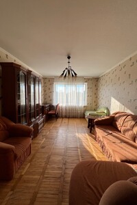 Продається 3-кімнатна квартира 65.3 кв. м у Івано-Франківську, Миколайчука Івана (Муравйова) вулиця