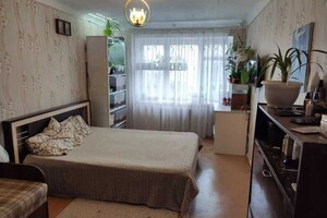 Продается 2-комнатная квартира 50 кв. м в Полтаве, Соборности (Октябрьская) улица
