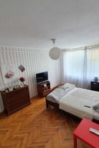 Продается 4-комнатная квартира 72 кв. м в Ивано-Франковске, цена: 49000 $