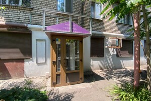 Сдается в аренду офис 192 кв. м в бизнес-центре, цена: 21000 грн