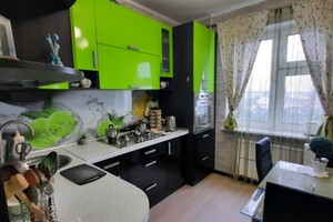 Продаж квартири, Київська, Біла Церква, р‑н. Залізничне селище, Калініна вулиця, буд. 4