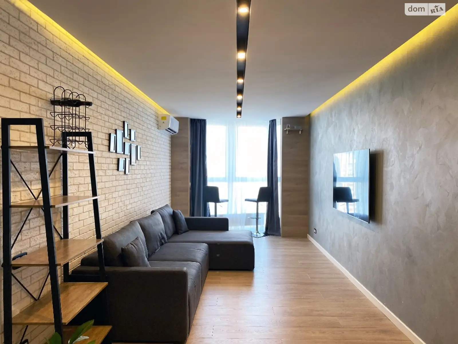 Продается 3-комнатная квартира 80 кв. м в Киеве, ул. Драгоманова, 2Б - фото 1