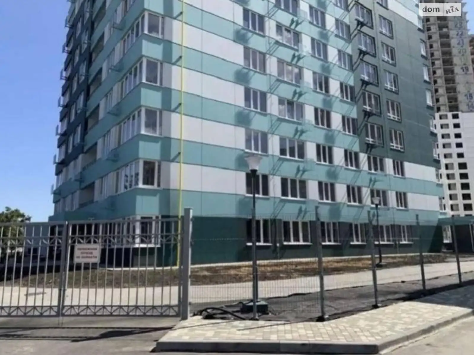 Продается 1-комнатная квартира 52.5 кв. м в Одессе, ул. Жаботинского