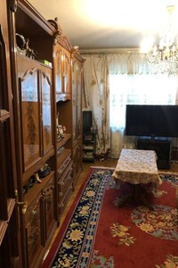 Продается 3-комнатная квартира 74 кв. м в Киеве, Маршала Тимошенко улица