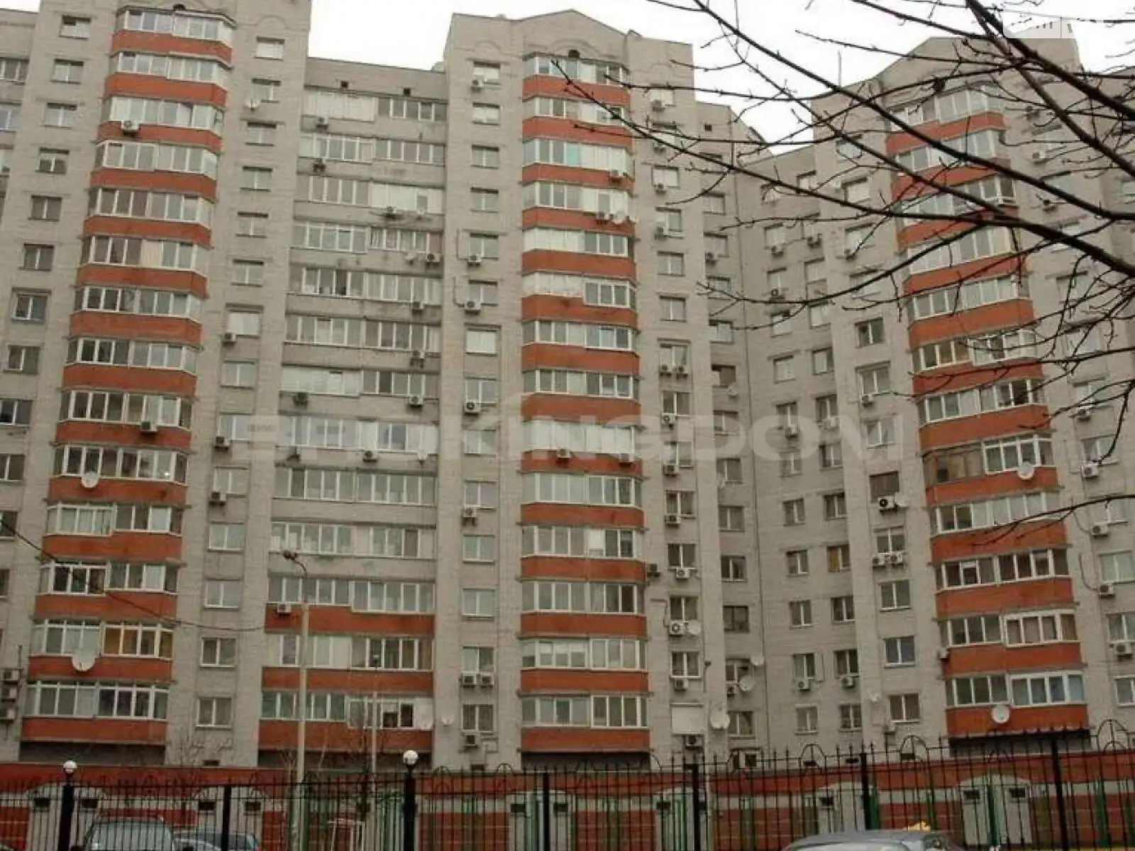Продается 5-комнатная квартира 190 кв. м в Киеве, ул. Вузовская, 5