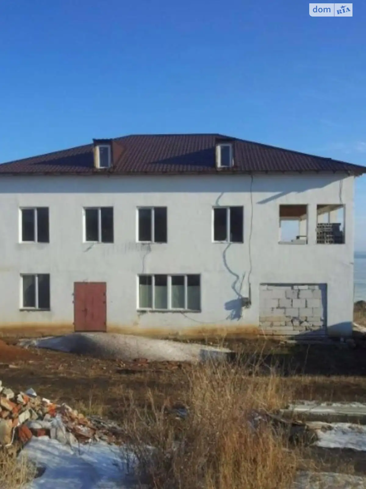 Продается дом на 3 этажа 458 кв. м с камином, цена: 55000 $ - фото 1