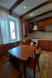Продается 2-комнатная квартира 71 кв. м в Ивано-Франковске, цена: 65000 $