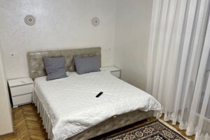 Сдается в аренду 2-комнатная квартира 50 кв. м в Черновцах, цена: 450 $