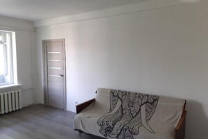 Продается 2-комнатная квартира 40 кв. м в Киеве, Голосеевский проспект