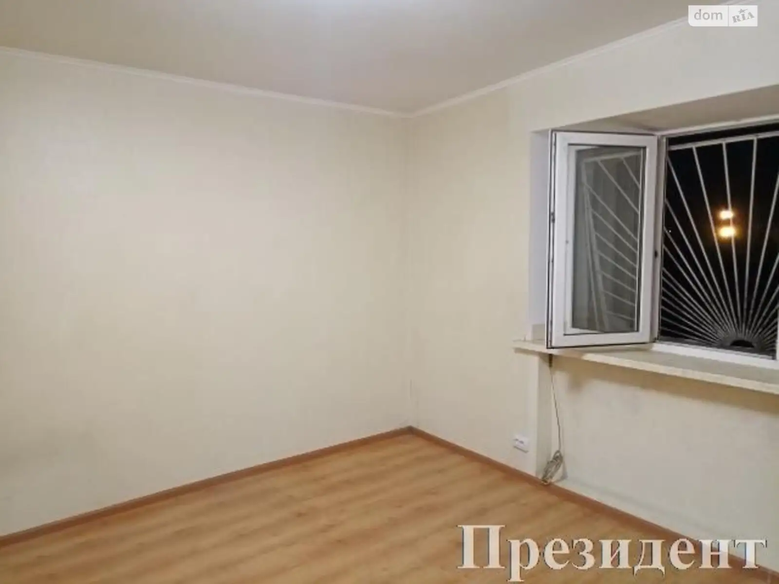 Продается комната 54 кв. м в Одессе, цена: 6999 $