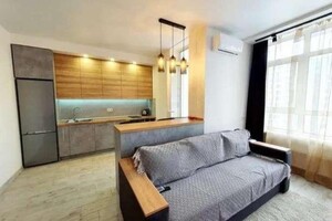 Продается 1-комнатная квартира 32 кв. м в Киеве, Тираспольская улица