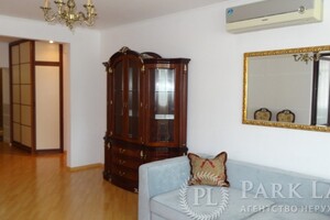 Продается 4-комнатная квартира 160 кв. м в Киеве, ул. Николая Галего