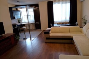 Сдается в аренду 3-комнатная квартира 90 кв. м в Запорожье, цена: 18000 грн