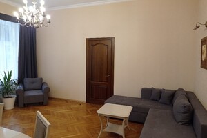Сдается в аренду 3-комнатная квартира 100 кв. м в Киеве, Георгиевский переулок
