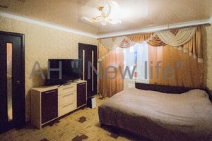 Продаж квартири, Суми, р‑н. 9-й мікрорайон, Заливна вулиця, буд. 15
