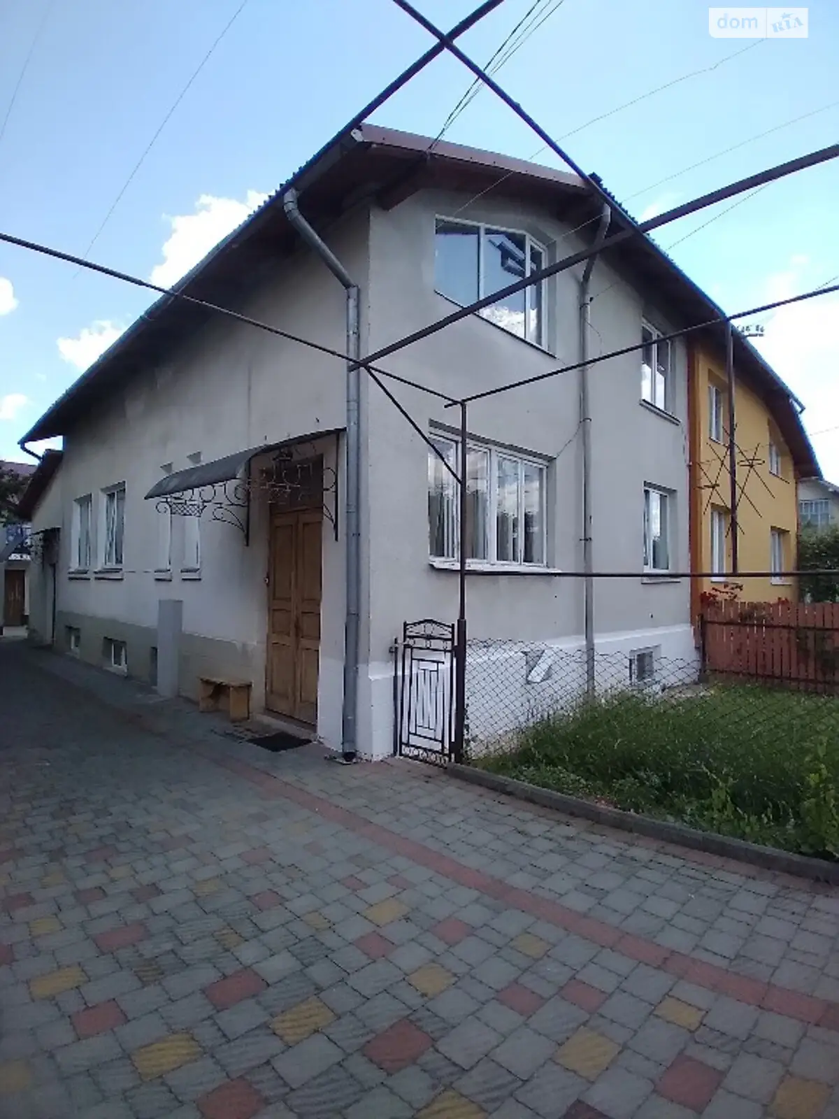 Продается дом на 2 этажа 267.1 кв. м с камином, цена: 35000 $ - фото 1