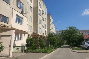 Продається 2-кімнатна квартира 48 кв. м у Василькові, цена: 27000 $