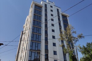 Продається 2-кімнатна квартира 70.7 кв. м у Івано-Франківську, Млинарська вулиця