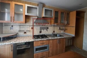 Продается 3-комнатная квартира 74 кв. м в Полтаве, Богдана Хмельницкого б-р