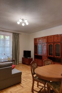 Сдается в аренду 3-комнатная квартира 115 кв. м в Ужгороде, Гойды улица