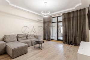 Продается 3-комнатная квартира 111 кв. м в Киеве, ул. Коновальца Евгения