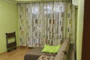 Продается 1-комнатная квартира 33 кв. м в Харькове, Фесенковский въезд