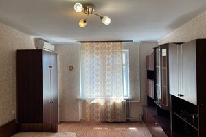 Продается 1-комнатная квартира 40 кв. м в Киеве, Саксаганского улица