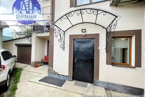 Продажа части дома, Черновцы, р‑н. Центр, Кошевого Олега улица