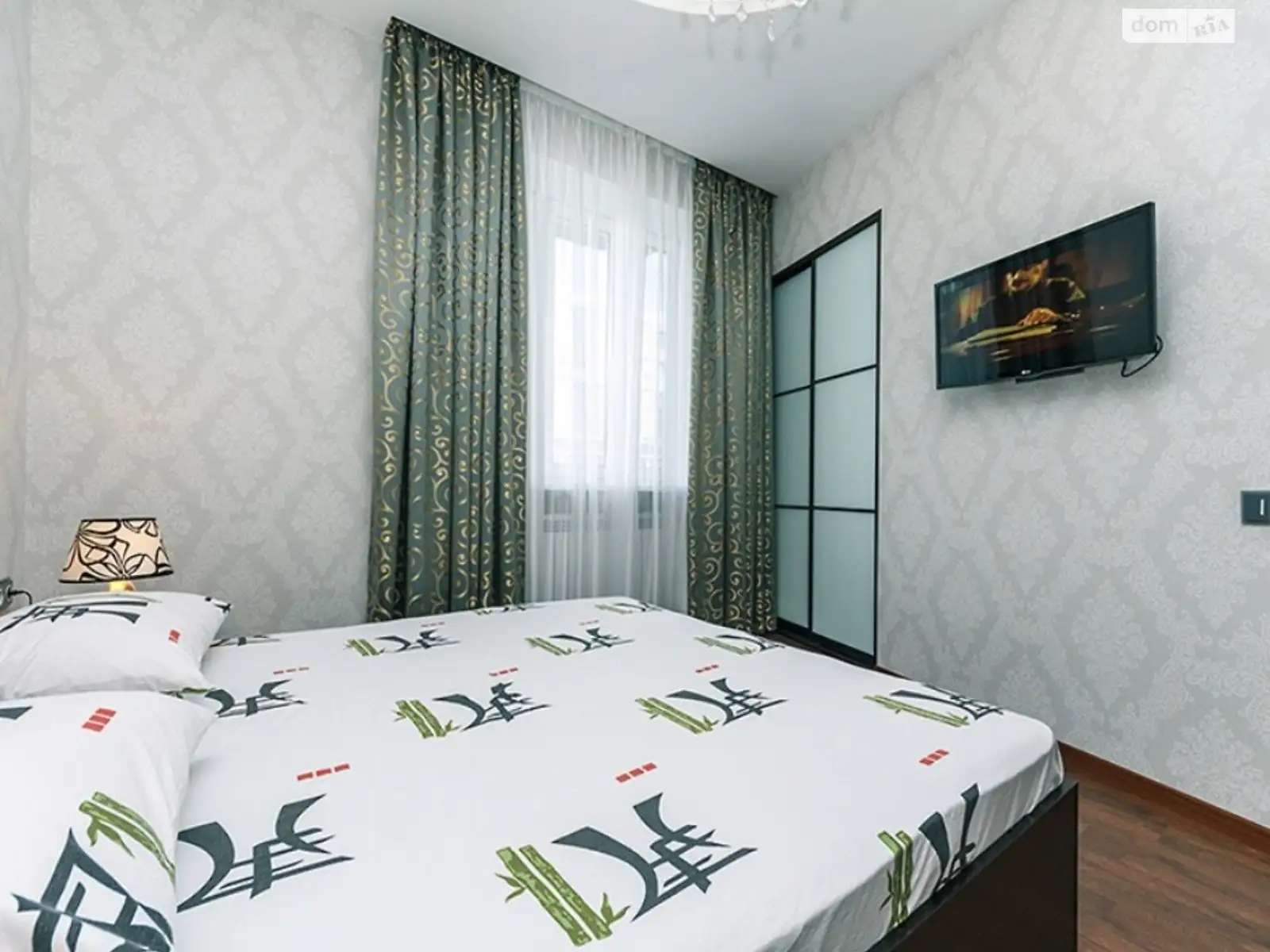 Здається в оренду 2-кімнатна квартира 55 кв. м у Києві, бул. Лесі Українки, 4 - фото 1