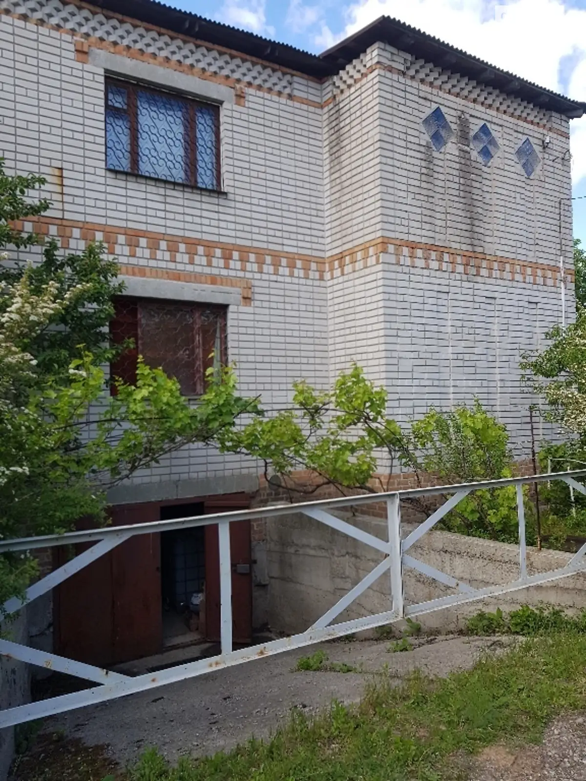 Продается дом на 2 этажа 78 кв. м с мансардой, цена: 25000 $ - фото 1