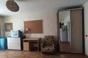 Продается 2-комнатная квартира 47 кв. м в Чернигове, Рокоссовского улица