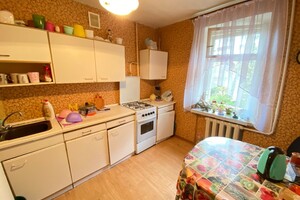 Продается 4-комнатная квартира 78 кв. м в Виннице, Князей Кориатовичей (Свердлова) улица