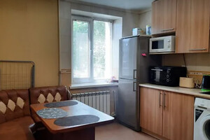 Продается 1-комнатная квартира 40 кв. м в Харькове, Постышева проспект