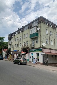 Продается 3-комнатная квартира 85 кв. м в Жмеринке, Київська