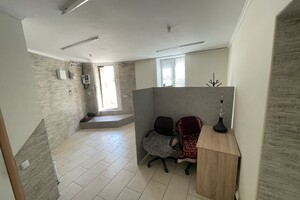 Довгострокова оренда офісного приміщення, Тернопіль, р‑н. Центр, Доли вулиця