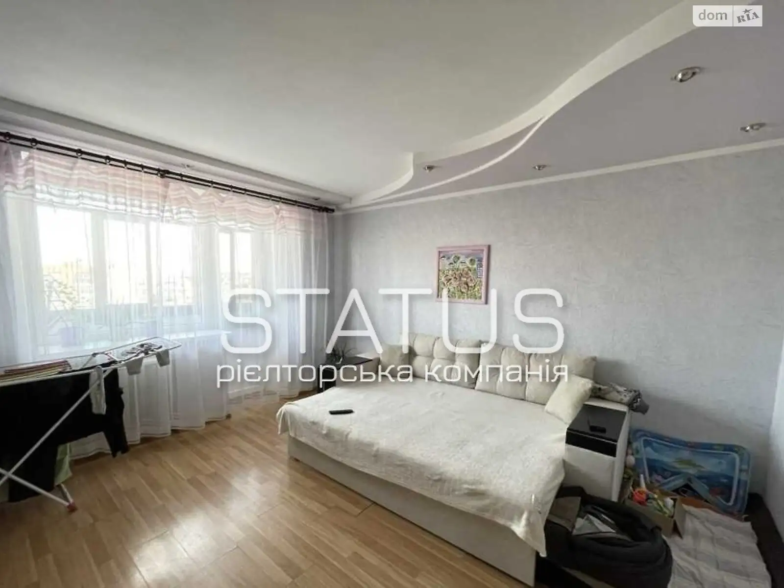 Продается 3-комнатная квартира 48 кв. м в Полтаве, ул. Петровского - фото 1