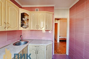 Продается 2-комнатная квартира 46 кв. м в Киеве, бул. Вацлава Гавела