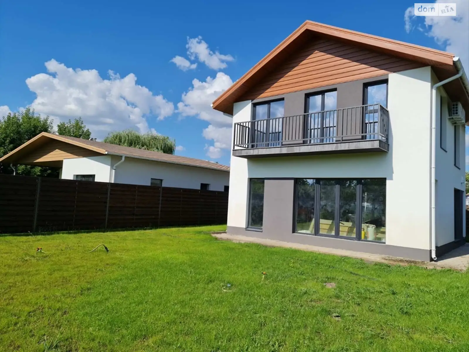 Продається будинок 2 поверховий 117 кв. м з садом, цена: 75000 $ - фото 1