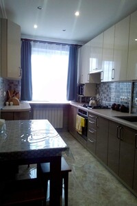Сдается в аренду 3-комнатная квартира 57 кв. м в Луцке, цена: 6000 грн