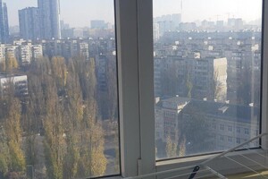 Продается 2-комнатная квартира 81 кв. м в Киеве, Игоря Шамо
