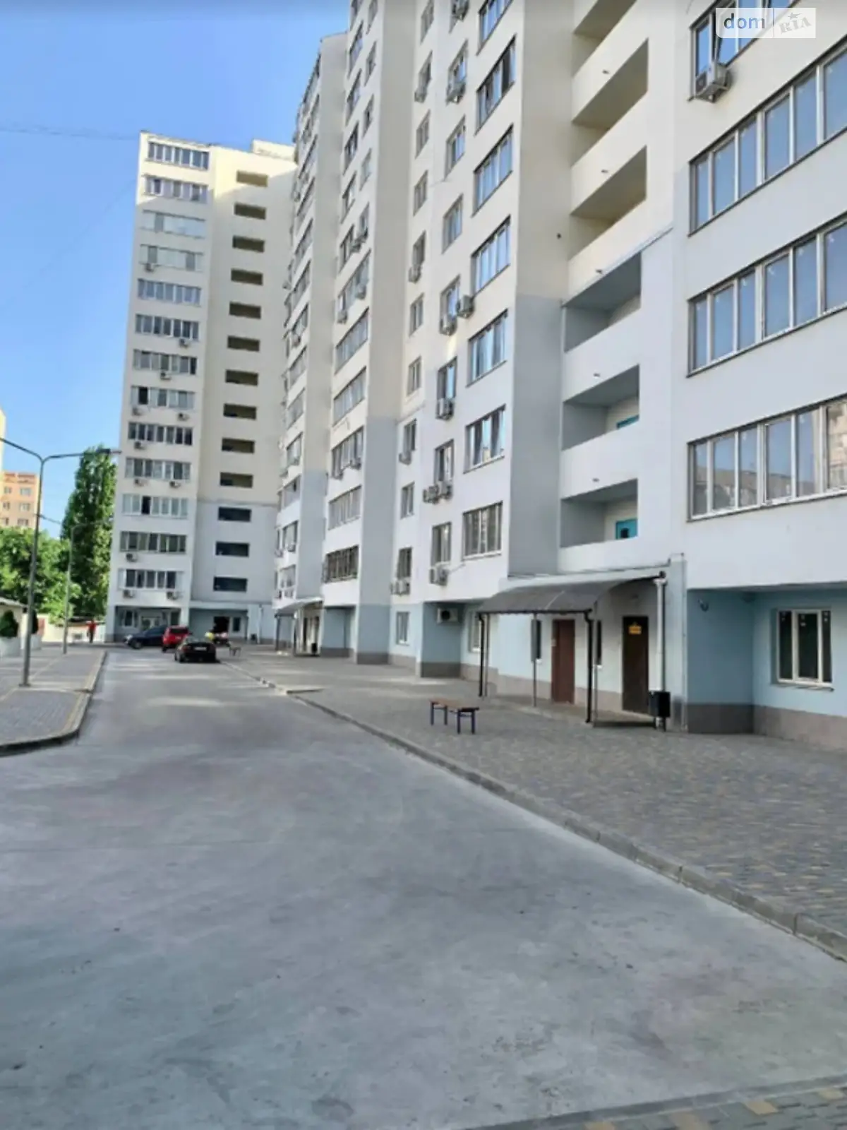 Продается 3-комнатная квартира 102 кв. м в Одессе, ул. Академика Королева, 201А - фото 1